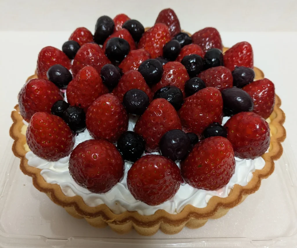 ロピアのいちごタルト