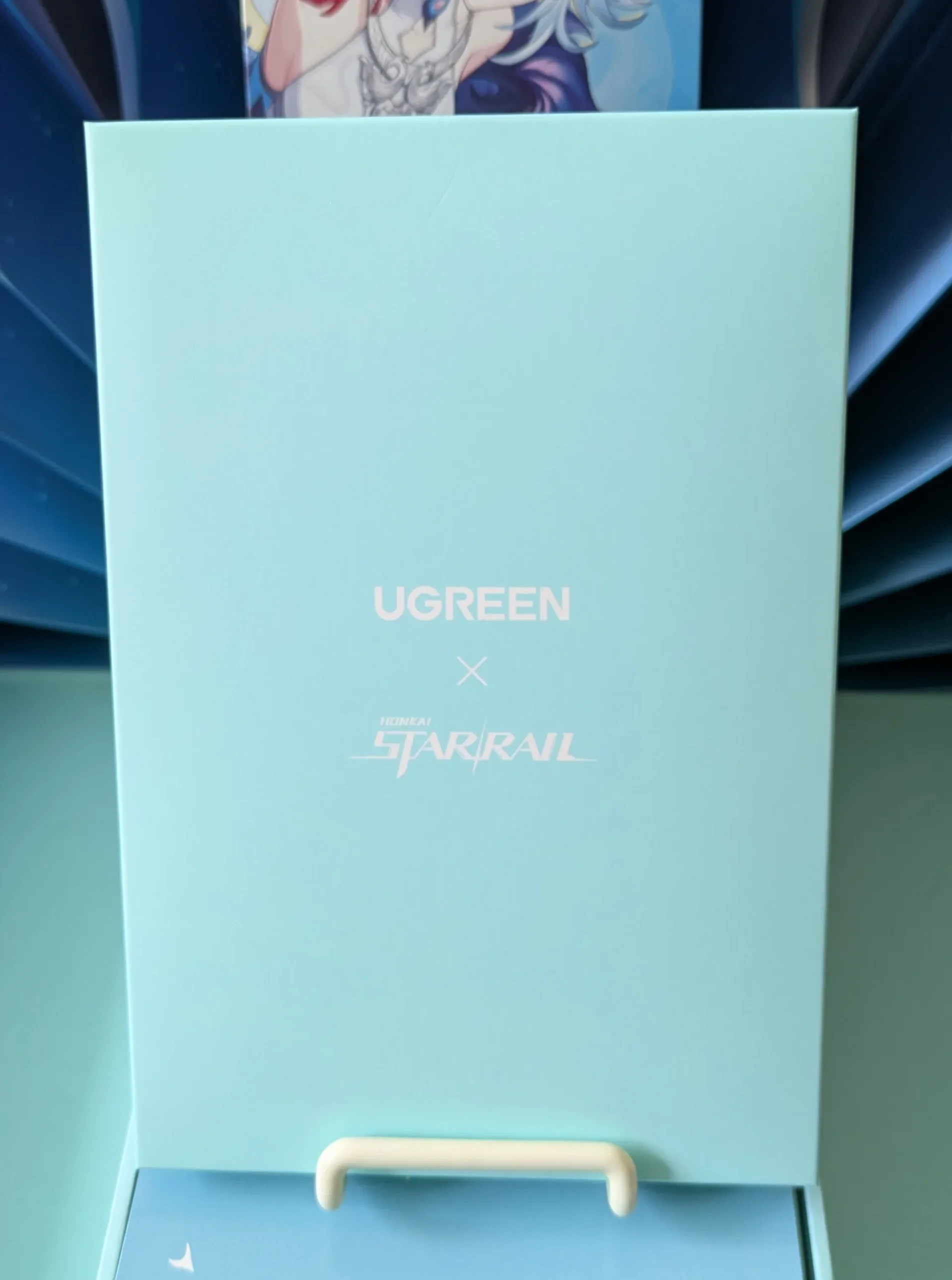 UGREEN×崩壊スターレイル限定ギフトBOXの中央ブロックにある取り扱い説明書