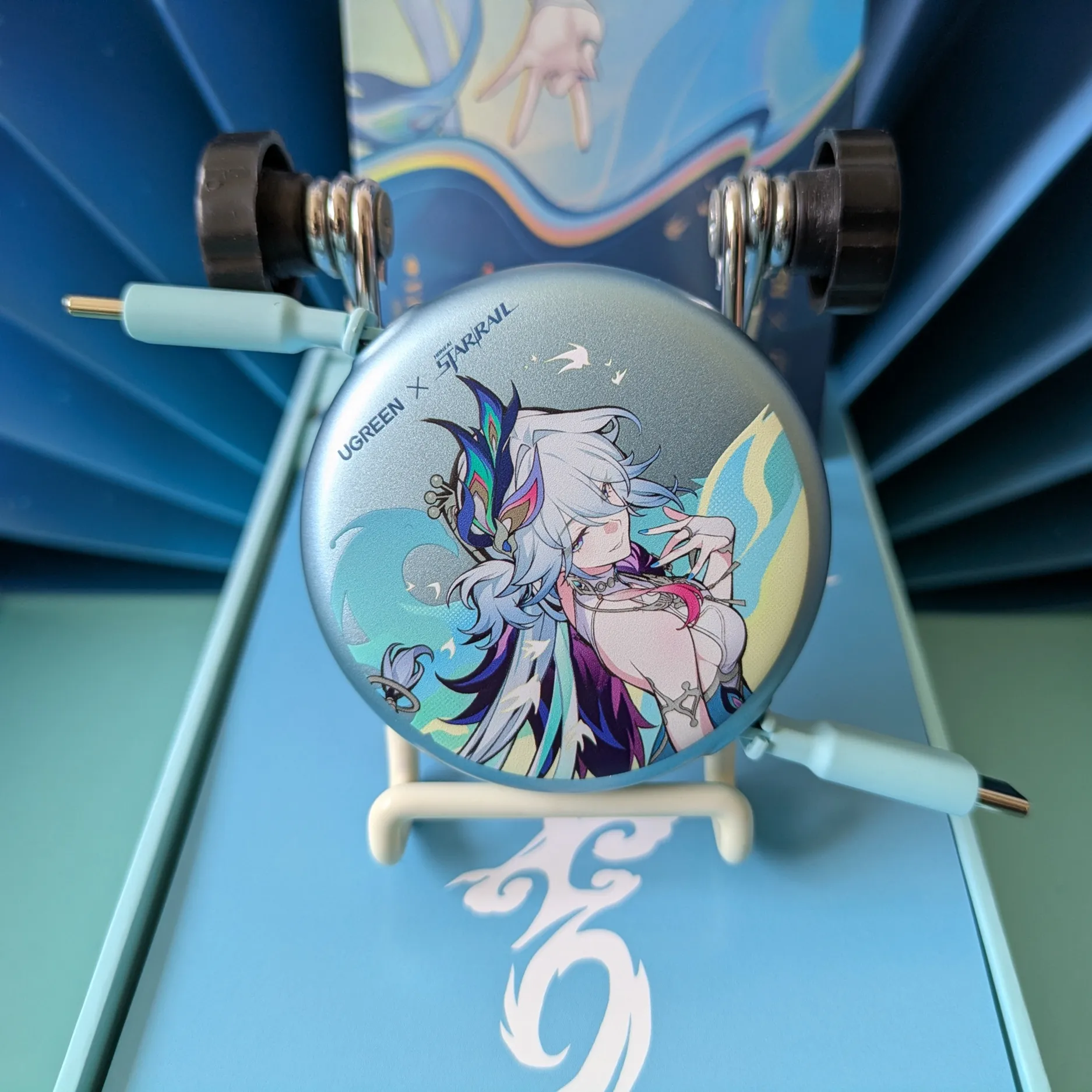 UGREEN×崩壊スターレイルのUSB-Cケーブル表面の爻光デザイン
